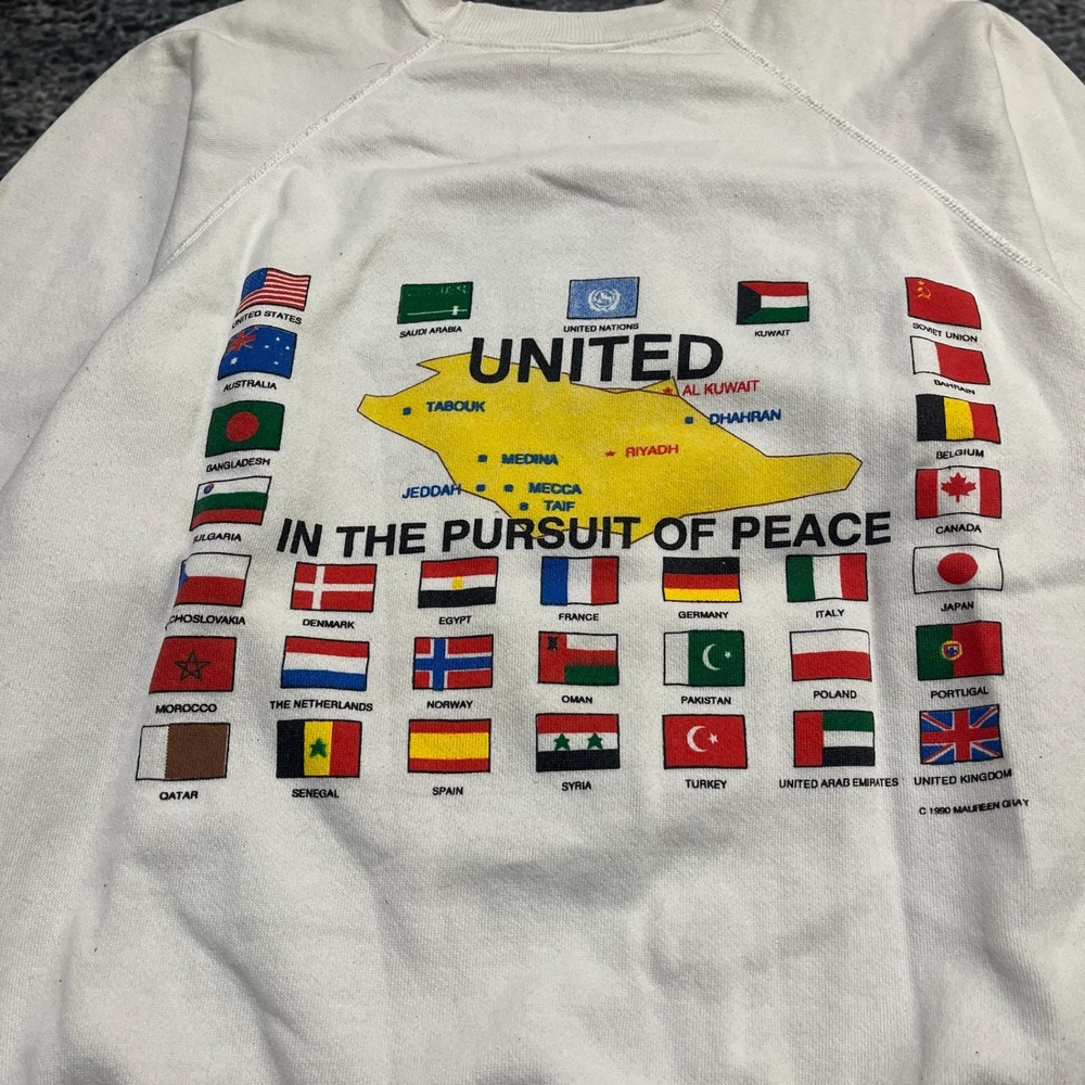Vintage Operation Desert Shield Crewneck Sweatshirt Mens Large White Hanes 90s‎ - Picture 7 of 13